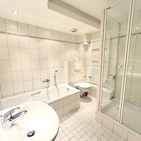 Biermann - Nur 100 Meter Zum Strand! Binz